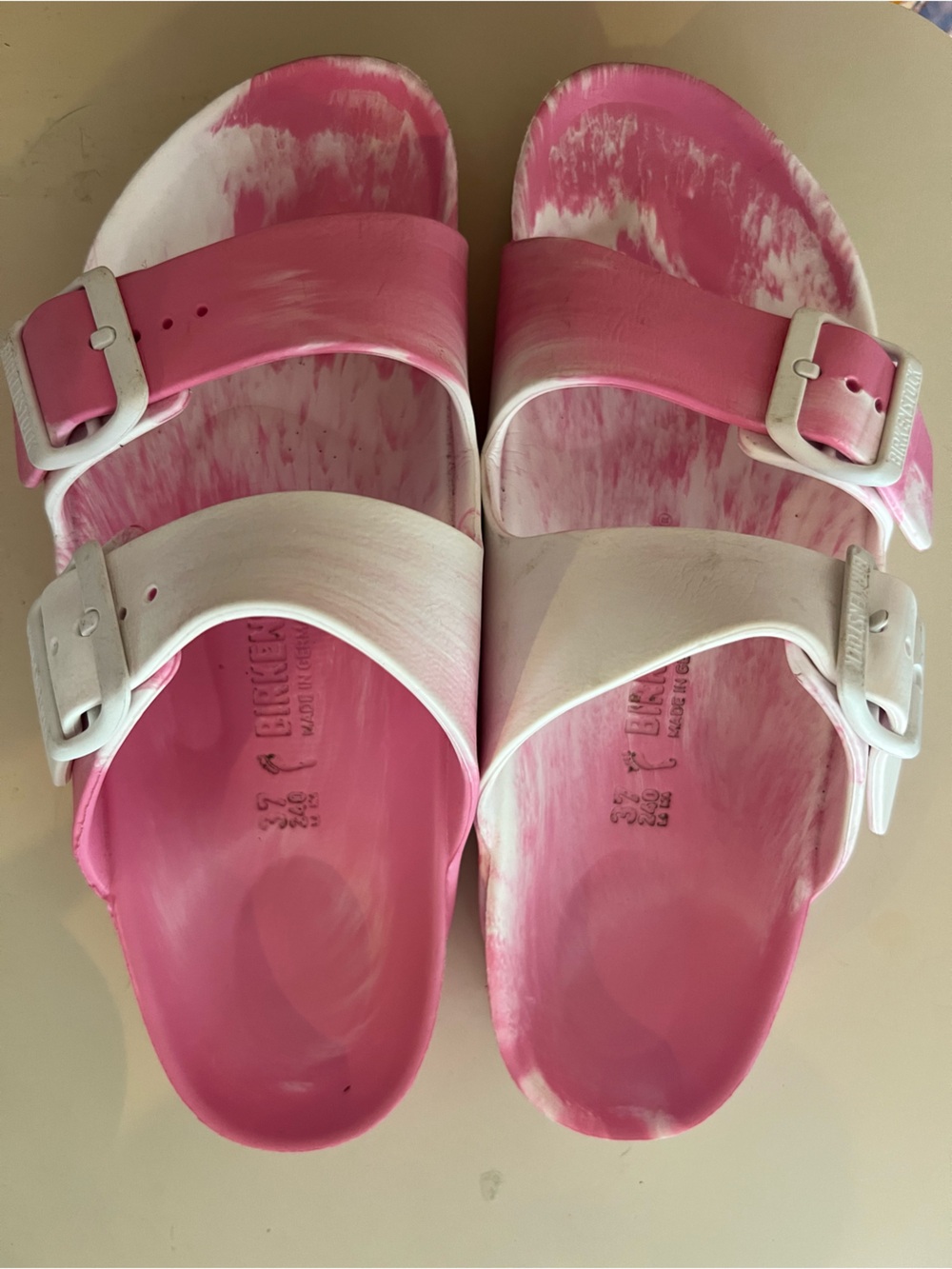 Birkenstock Arizona Eva tyedye Pink Slide Sandals with Dual Buckles Girls sz 4
